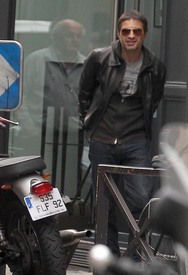 Halle Berry and Olivier Martinez in Paris 28.09.2010_04.jpg