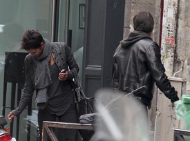 Halle Berry and Olivier Martinez in Paris 28.09.2010_05.jpg