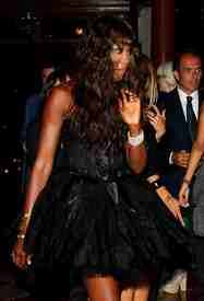 NaomiCampbellUomoVogueHostsDinnerForQuentinTarantino1.9.2010_07.jpg