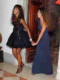 NaomiCampbellUomoVogueHostsDinnerForQuentinTarantino1.9.2010_11.jpg