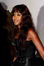 NaomiCampbellUomoVogueHostsDinnerForQuentinTarantino1.9.2010_12.jpg