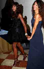 NaomiCampbellUomoVogueHostsDinnerForQuentinTarantino1.9.2010_13.jpg