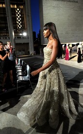 NaomiCampbellFashionsNightOutNYC2010_16.jpg