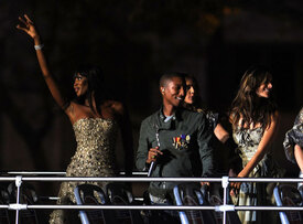 NaomiCampbellFashionsNightOutNYC2010_25.jpg