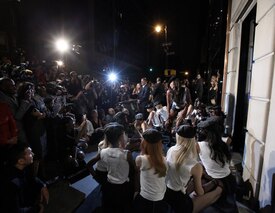 25yearsofmodelingatDolceGabbana_58.jpg