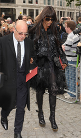 NaomiCampbellatthememorialserviceforAlexanderMcQueen20.9.2010_11.jpg