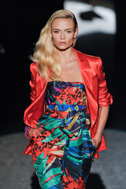 SalvatoreFerragamoSpring2012ll3mWZe9FLWx.jpg