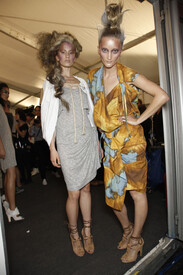 Vivienne_Westwood_Spring_2012_Backstage_e5_GTJqqe.jpg