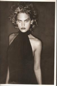 Vogue_Italia_March_2000_ph_Paolo_Roversi__6_.jpg