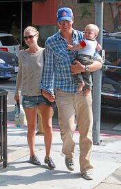 CU-Ali Larter and family leaving Hugo's in West Hollywood-11.jpg