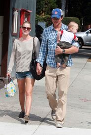 CU-Ali Larter and family leaving Hugo's in West Hollywood-12.jpg