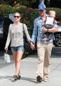 CU-Ali Larter and family leaving Hugo's in West Hollywood-15.jpg