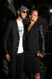 celebrity_paradise.com_TheElder_AliciaKeys50.jpg