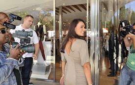 celebrity_paradise.com_TheElder_TamaraandPetraEcclestone2011_09_03_ShoppinginBeverlyHills38.jpg