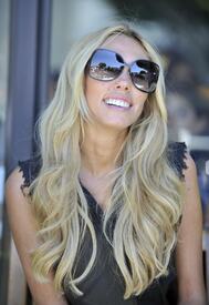 celebrity_paradise.com_TheElder_TamaraandPetraEcclestone2011_09_03_ShoppinginBeverlyHills48.jpg