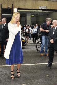 CU-Uma Thurman leaves the Calvin Klein fashion show in New York City-06.jpg