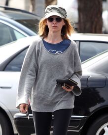 CU-Calista Flockhart out at the Brentwood Country Mart-01.jpg