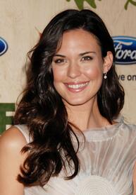 nxs-OdetteAnnable_7thAnnualFOXFallEco_CasinoPartyatTheBookbinderyinCulverCitySept122011_By_oTTo5.JPG