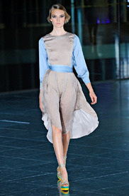 Jonathan-_Saunders-rtw-ss2012-runway-004_18010288.jpg