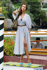 Madalina_Ghenea-photoshooting_at_Venice_Film_Festival_004.jpg