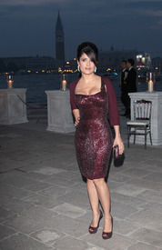 Salma Hayek Il Mondo Vi Appartiene Dinner 54th International Art Biennale 1.6.2011_35.jpg