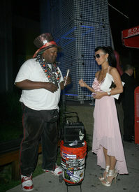 Bai Ling outside Boa Steakhouse in Los Angeles 27.9.2011_04.jpg