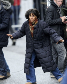 Halle Berry on the set of Cloud Atlas in Glasgow 16.9.2011_28.jpg