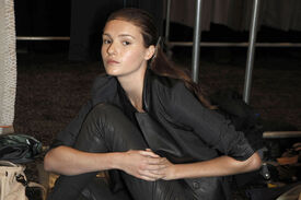 BCBG_Max_Azria_Spring_2012_Backstage_mp114_O49iwu.jpg