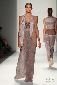 WhitneyEve_SS13_CarolineCaputo.JPG