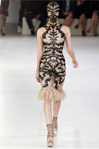 AlexanderMcQueen_SS12_NadinePonce.jpg