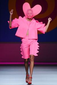 agatha_ruiz_de_la_prada_pasarela_996064603_320x4.jpg