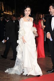 Fan_Bingbing_Polisse_Premiere_Cannes25.jpg