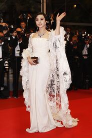 Fan_Bingbing_Polisse_Premiere_Cannes26.jpg