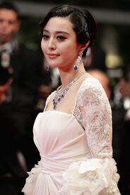 Fan_Bingbing_Polisse_Premiere_Cannes40.jpg