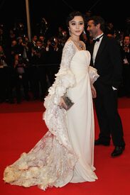 Fan_Bingbing_Polisse_Premiere_Cannes54.jpg