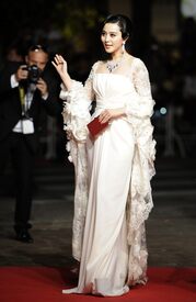 Fan_Bingbing_Polisse_Premiere_Cannes63.jpg