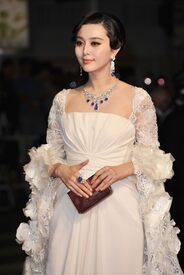 Fan_Bingbing_Polisse_Premiere_Cannes74.jpg