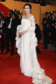 Fan_Bingbing_Polisse_Premiere_Cannes81.jpg