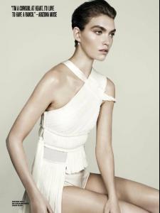 V Magazine Pre-Fall 2012_01.jpg