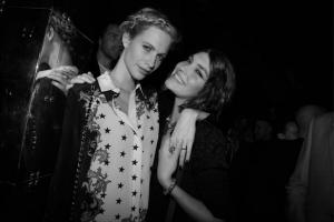 poppy_delevingne_et_arizona_muse_40453609.jpg