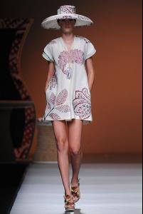 ion_fiz_pasarela_786455148.jpg