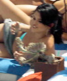 th_selenaadds5.JPG