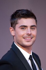 Zac_Efron_Any_Price_Premieres_Venice_Film_g0_BJrs.jpg