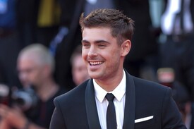 Zac_Efron_Any_Price_Premieres_Venice_Film_t_MOr_Cw.jpg