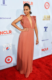 Zoe_Saldana_2012_NCLR_ALMA_Awards_Red_Carpet_0c_N.jpg