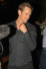 th_Actor_True_Blood_hunk_Alexander_Skarsgard_En2_Dj_F.jpg