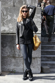 Yuliana  - Street Fashion at Paris Spring 2013 (1).jpg