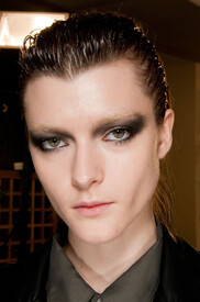 Costume_National_Fall_2012_Backstage_ISJd_X18_Ny_Fb.jpg