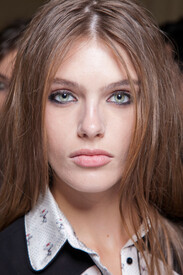 Helmut_Lang_Spring_2013_Backstage_8i_KCI5_GVID1x.jpg