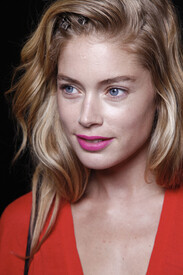 Giles_Spring_2013_Backstage_i3_z76_H7_T27x.jpg
